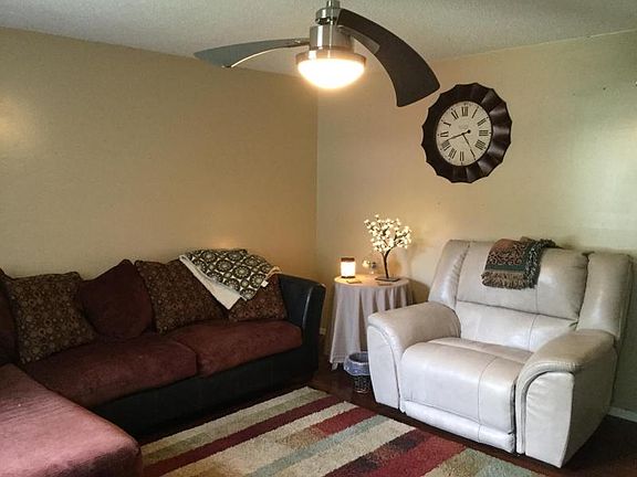 5th image of 5634 Lon Roberts Dr