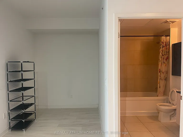 31 Tippett Rd #919 — Photo 8