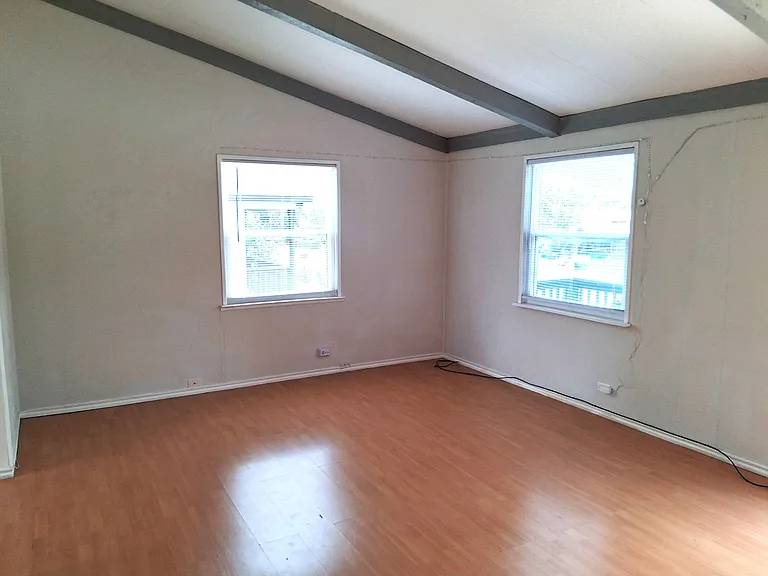 Family Room (2)
