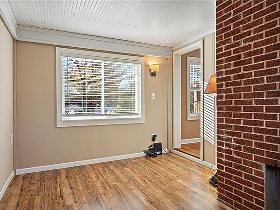 5th image of 8024 Jefferson St