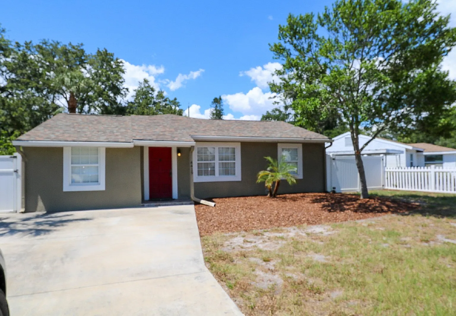 3 bed, 2.5 bath, 1602 sqft, $3,500 — Photo 2