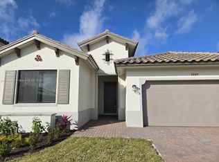 5089 Penella Ave, Immokalee, FL 34142