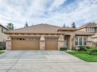 1886 Houston Ave, Clovis, CA 93611