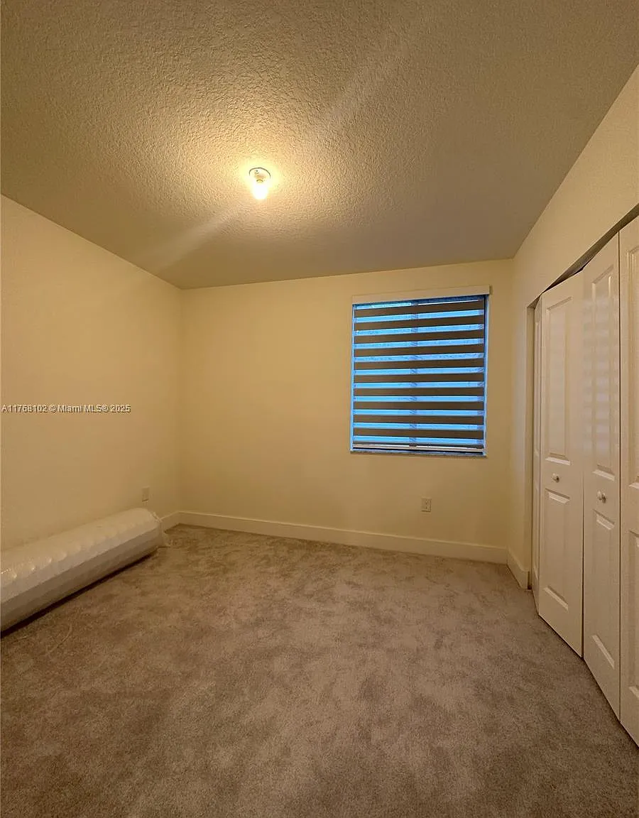 3 bed, 1866 sqft, $4,500 — Photo 4