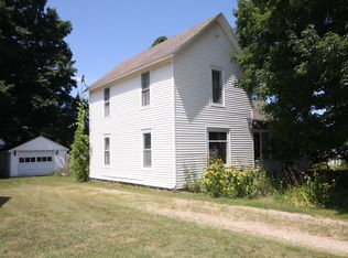 230 S Railroad St, Lawton, MI 49065