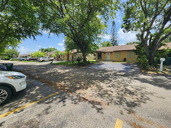 2nd image of 11820 SW 125th Pl #11820