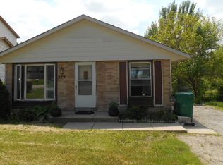929 Ronald Ter, Round Lake Beach, IL 60073