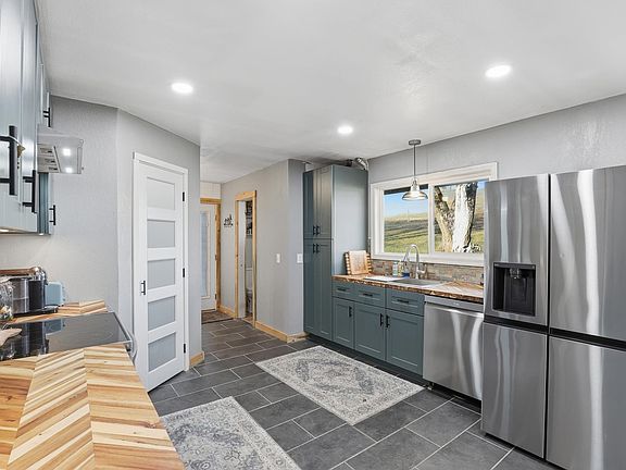 4th image of 27108 E Blanchard Loop Rd