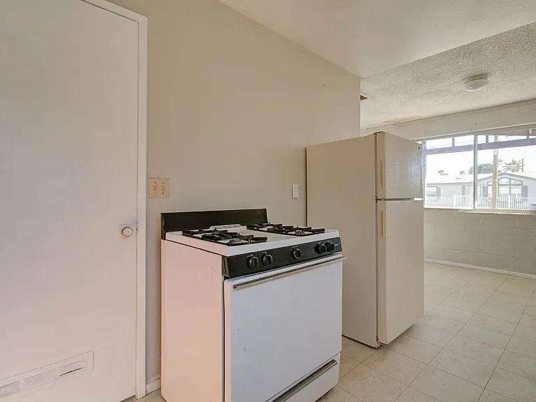 342 W Taylor Ave — Photo 8