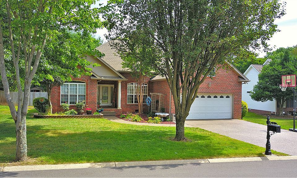 1st image of 217 Holly Ln
