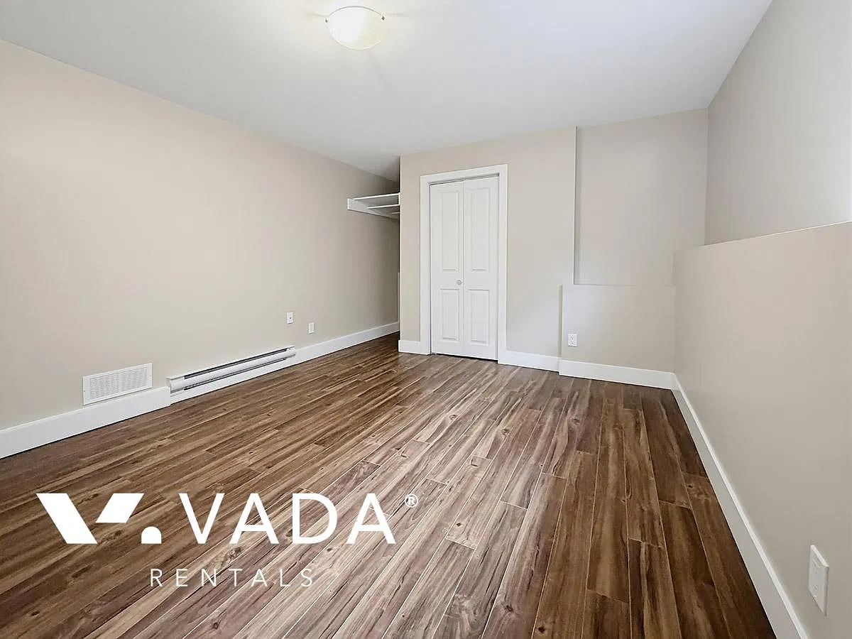 2862B East 18th Avenue Vancouver — Photo 4