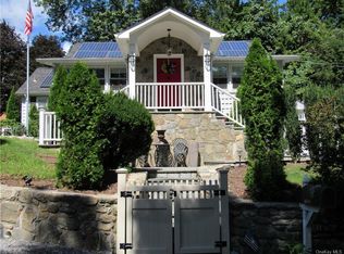 8 Hanson St, Lake peekskill, NY 10537