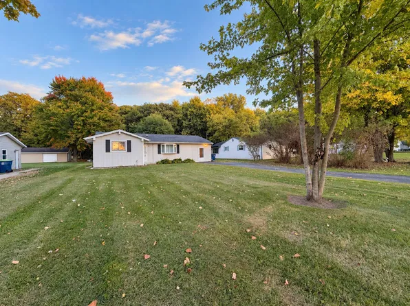 11475 Maple Rd, Birch Run, MI 48415