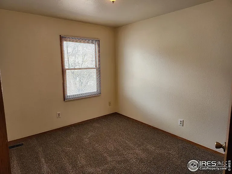 1716 Spencer St — Photo 13