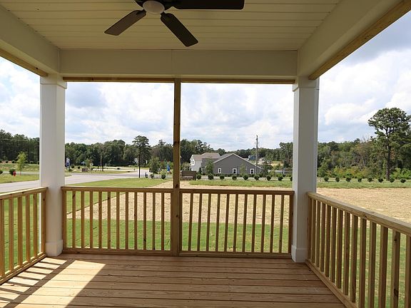 5th image of 17 Windward Pl