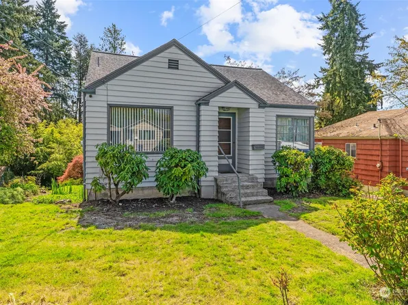 502 Burcham St, Kelso, WA 98626