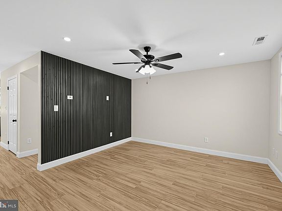 5th image of 203 Stevens Ct