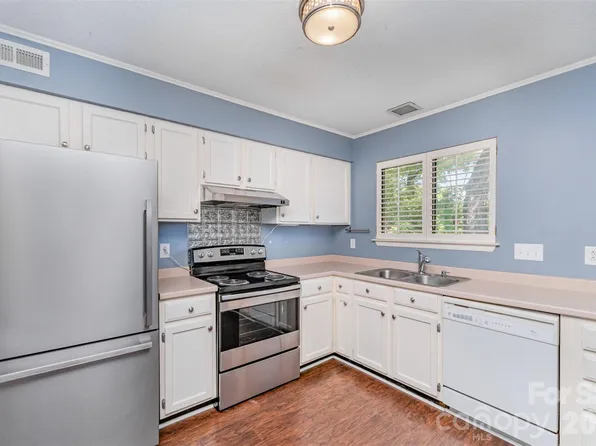 3001 Heathstead Pl APT D, Charlotte, NC 28210