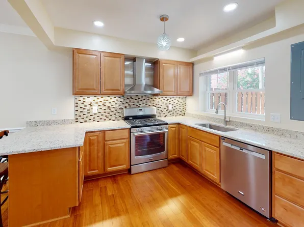 410 36th St NE, Washington, DC 20019