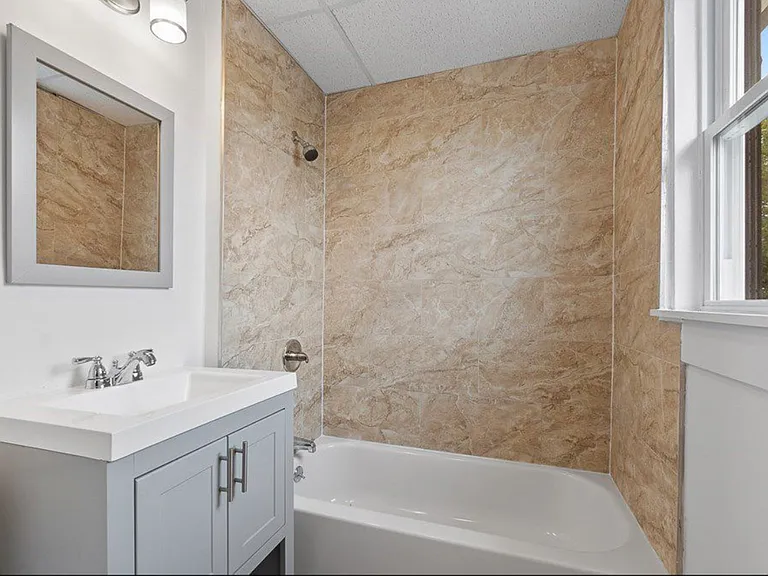 56 Catharine St #1 — Photo 6