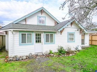 1555 SE 51st St, Lincoln City, OR