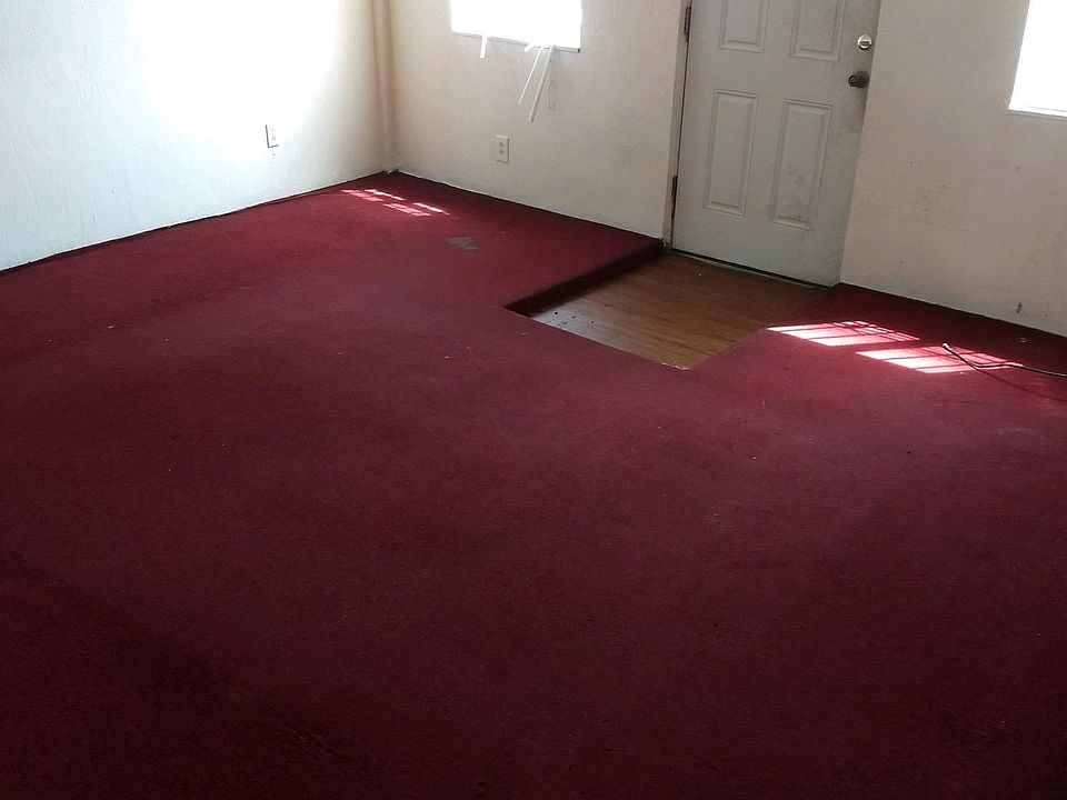 1st image of 540 Hansen Ave APT 1