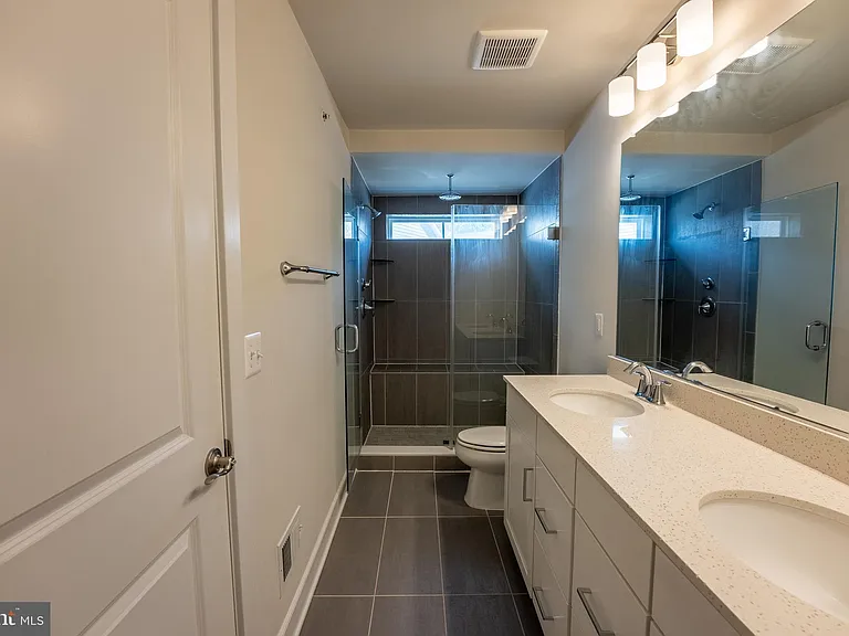 6069 Dreher Ct — Photo 17