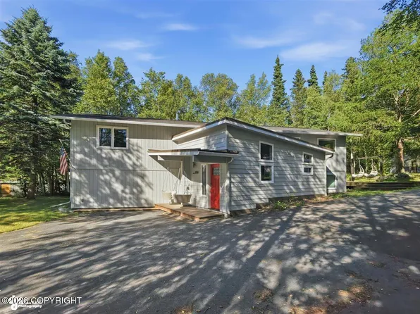 11941 Toy Dr, Anchorage, AK 99515
