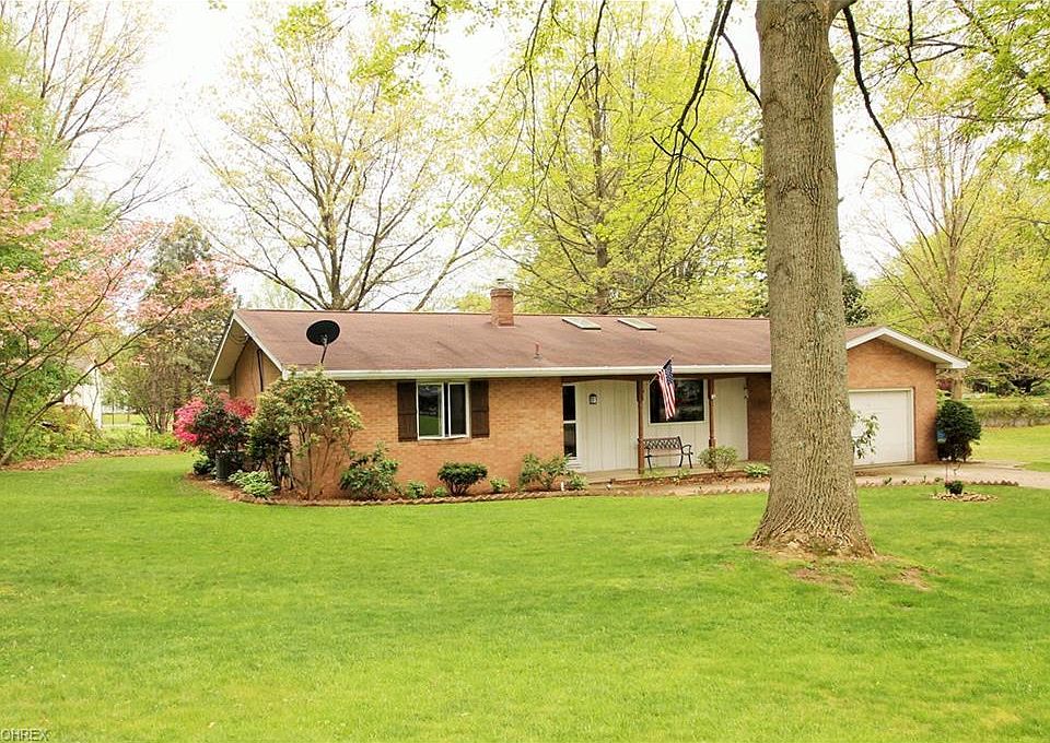 1st image of 5 Byron Dr