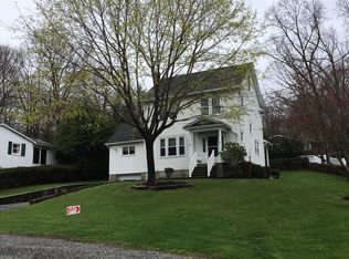 91 W Mount Airy Rd, Shavertown, PA 18708