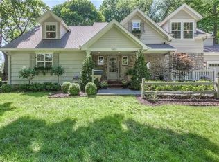 9634 Belinder Rd, Leawood, KS 66206