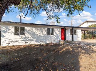 614 E Willow Ct, Tulare, CA 93274