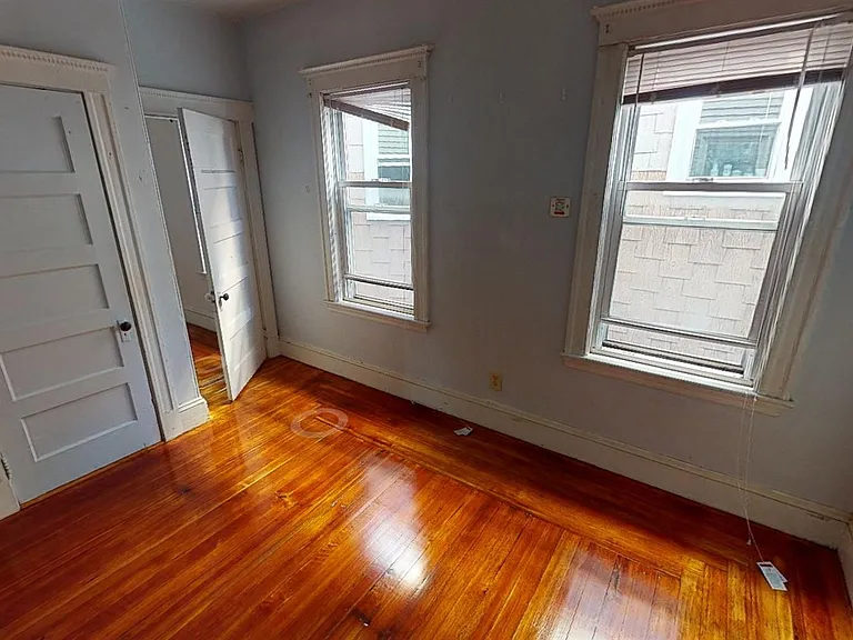 296 Highland Ave — Photo 5