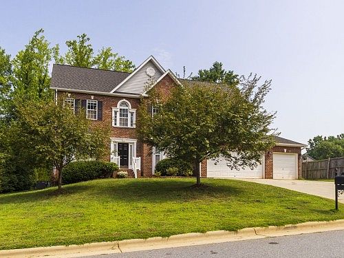 1st image of 402 Hannah McKenzie Dr