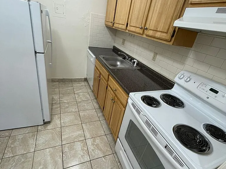 88 Gardner St #2B — Photo 10
