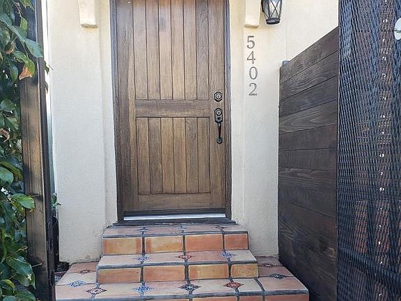 2nd image of 5400-5402 La Cresta Ct