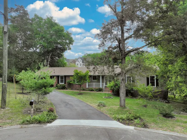 108 Cedar Springs Trl, Hendersonville, TN 37075