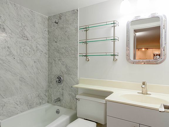 5th image of 80 Madison Ave APT 3H