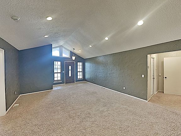 4th image of 10429 Glascow Dr