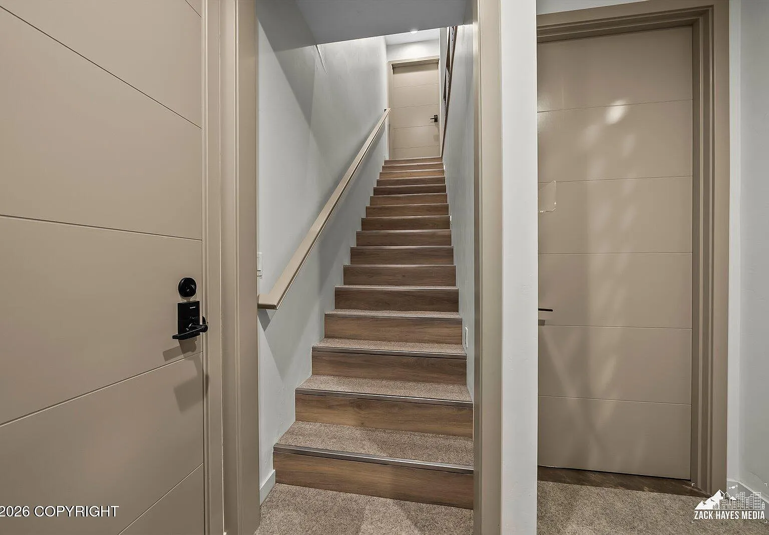 3 bed, 3.0 bath, 1640 sqft, $4,800 — Photo 3