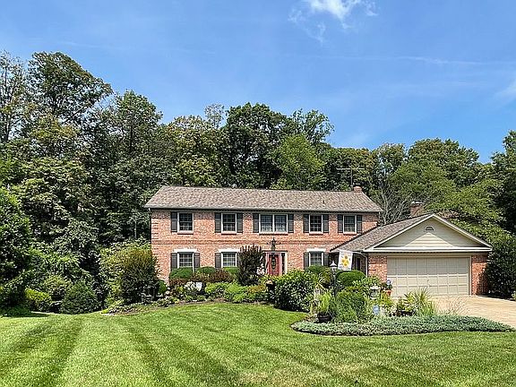 2nd image of 3912 Bentwood Ct