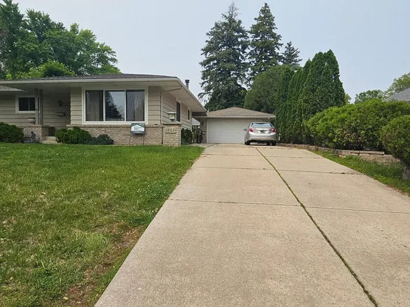 1902 1st Ave NW, Austin, MN 55912