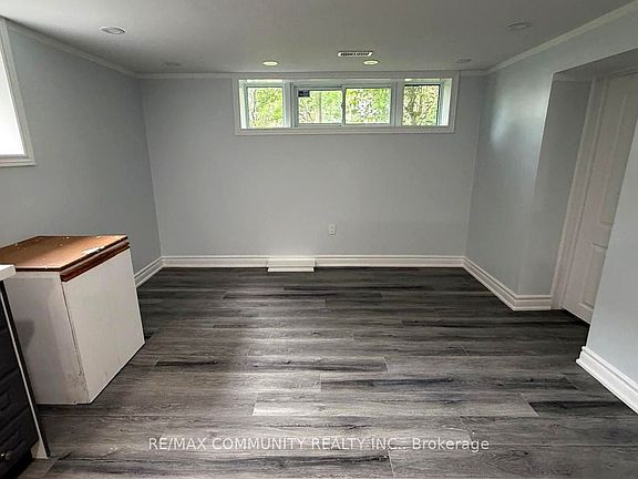 5th image of 51 Sharbot Ave #Basement