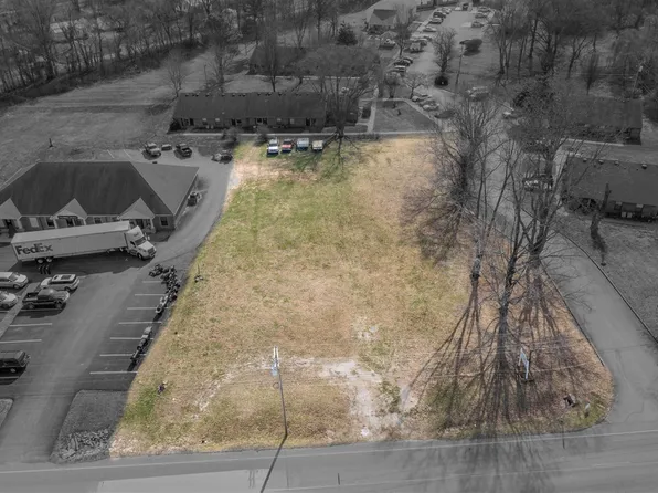 913 W 9th St, Russellville, KY 42276