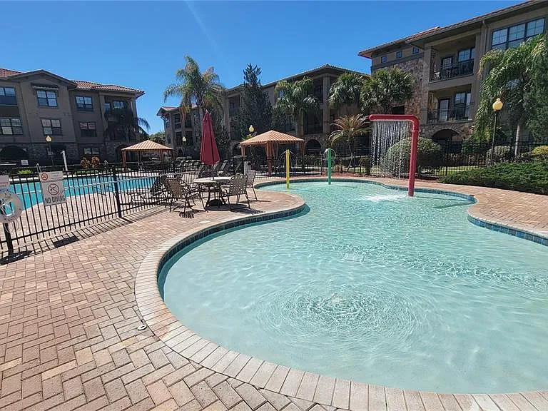 914 Charo Pkwy #123 — Photo 43