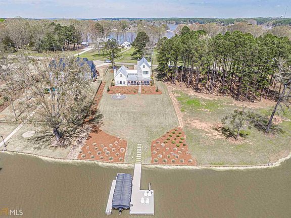 4th image of 158 Lakeview Dr
