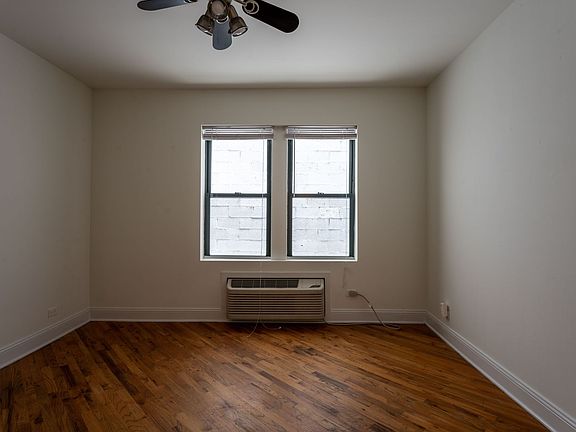 4th image of 840 W Montrose Ave APT 405