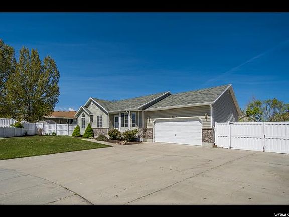 4th image of 4874 W Mountain Park Cir