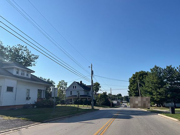 5th image of 615 N West St