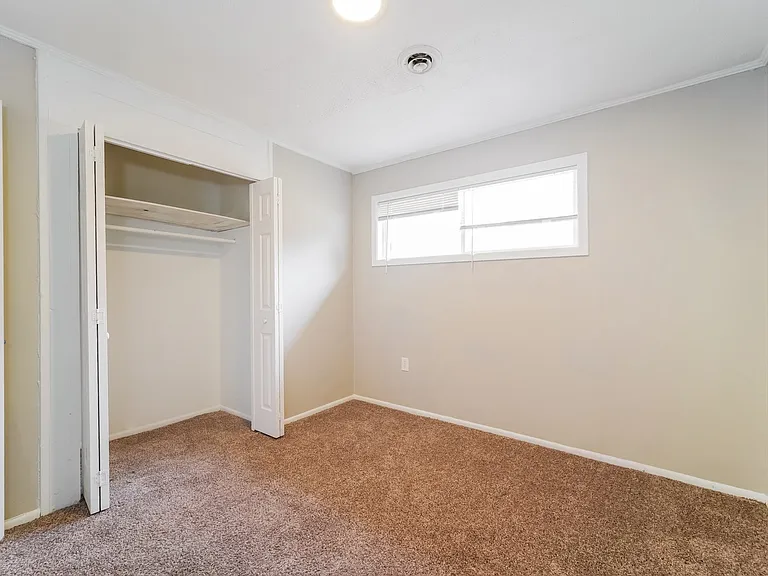 558544_026_bedroom_13544164.jpg